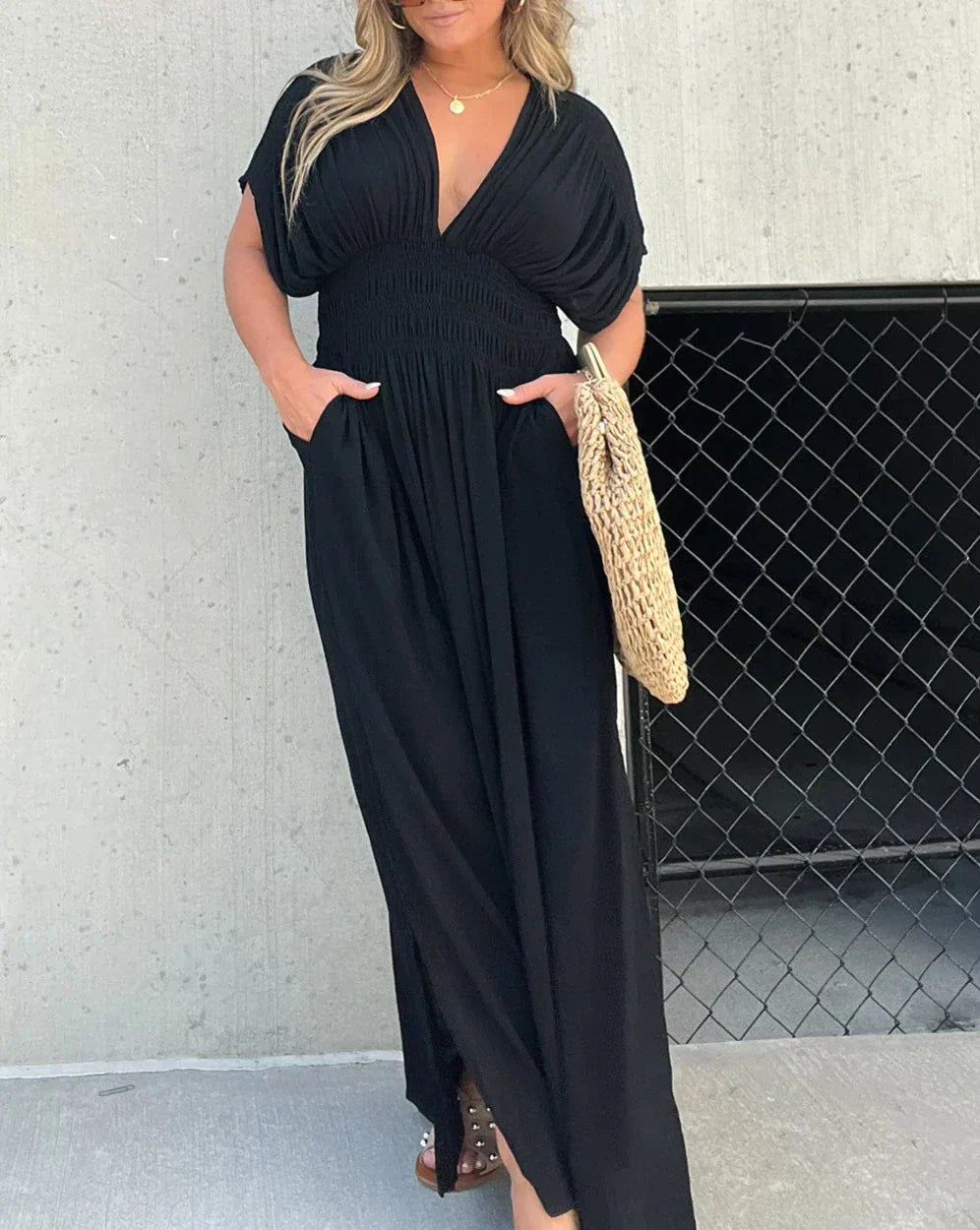 Scarlett - Elegant Maxi Dress