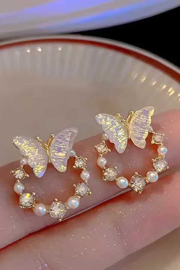 Amelia - Timeless Pearl Butterfly Earrings