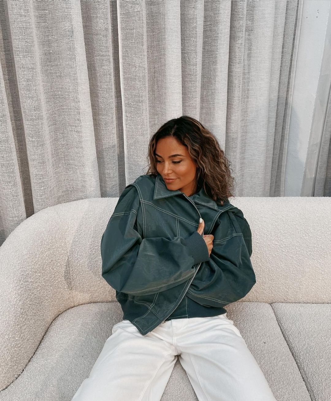 Jada - Bomber Jacket for Every Season