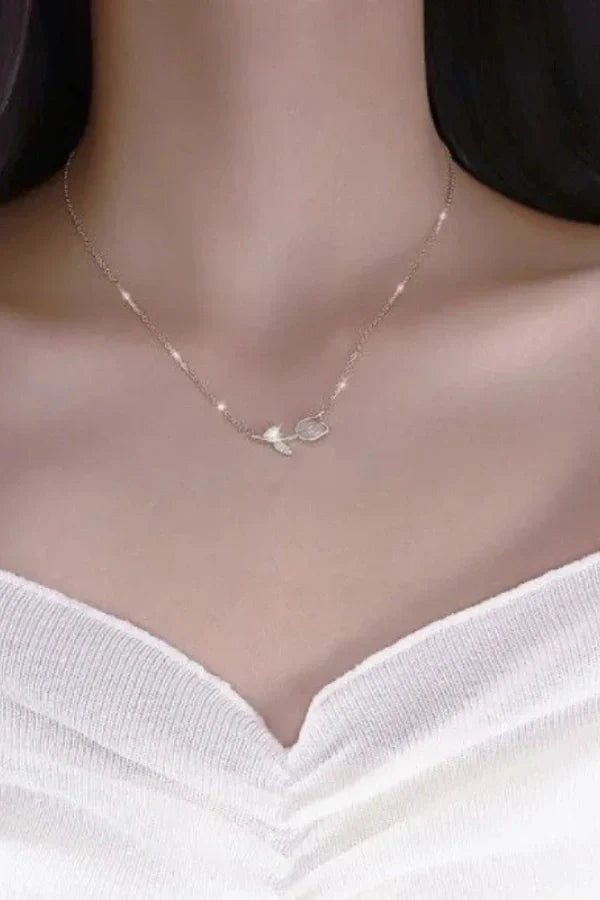 Evelyn - Cute Tulip Pendant Necklace