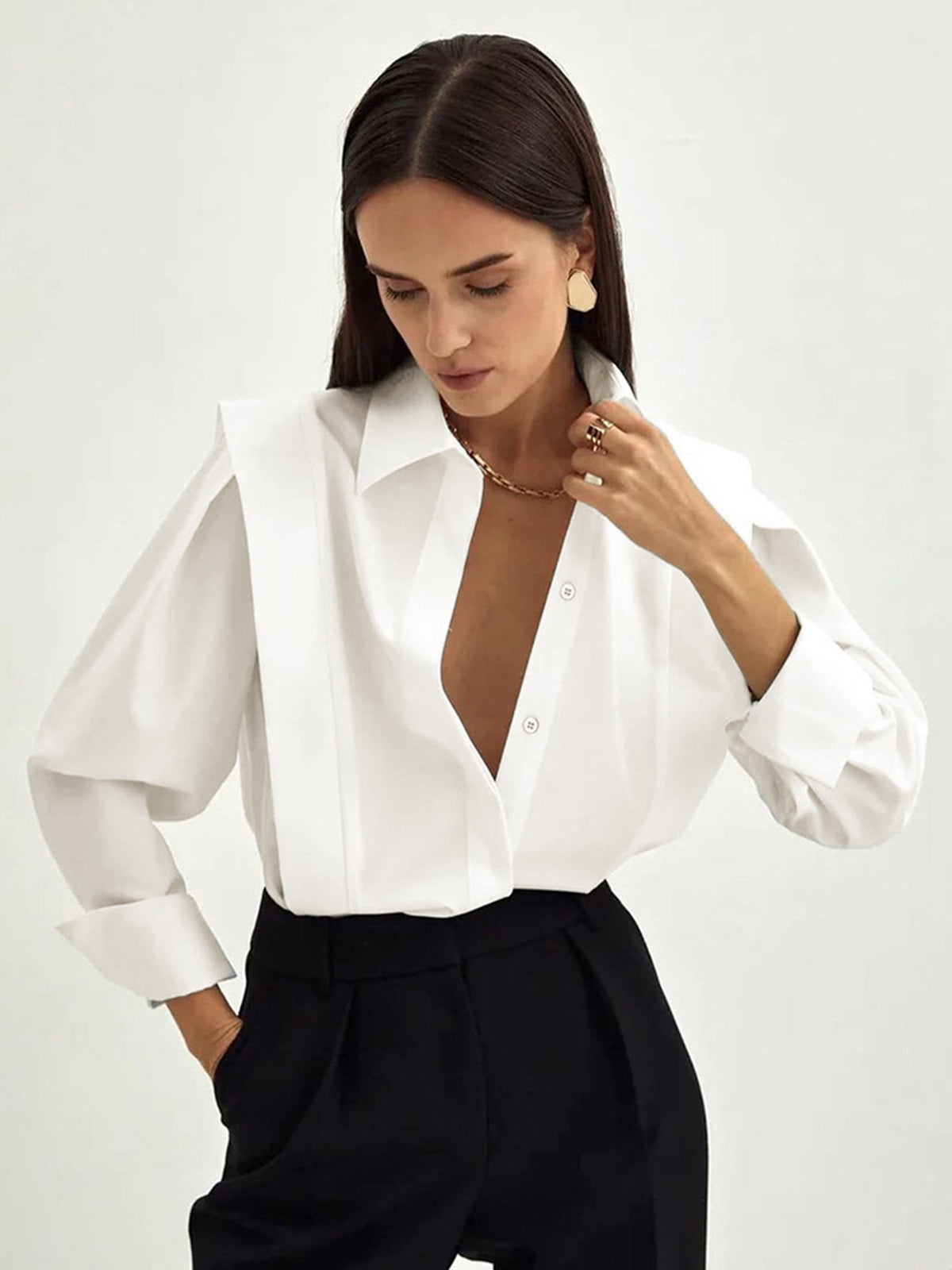 Kiara - Chic Button-Down Shirt