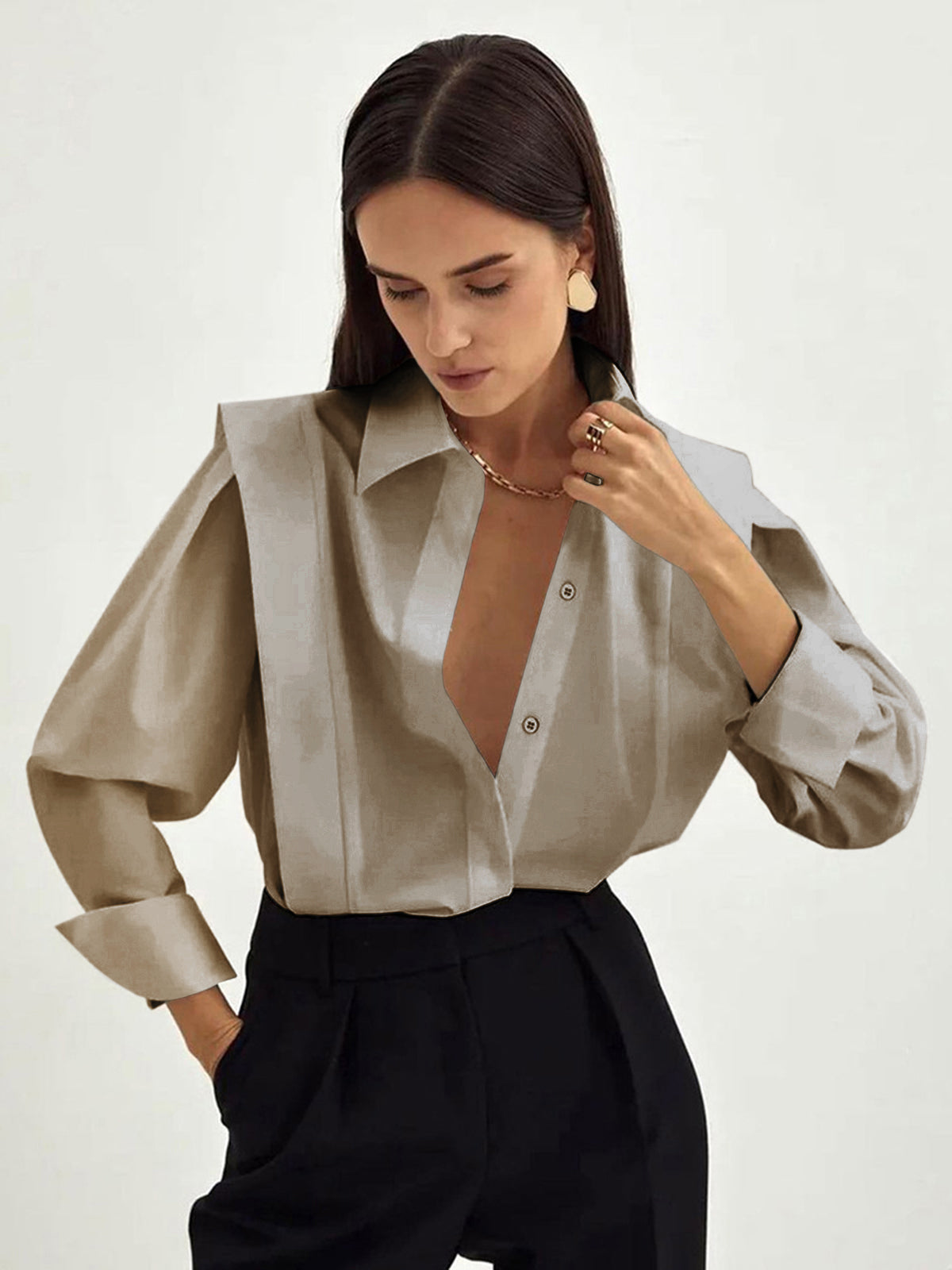 Kiara - Chic Button-Down Shirt