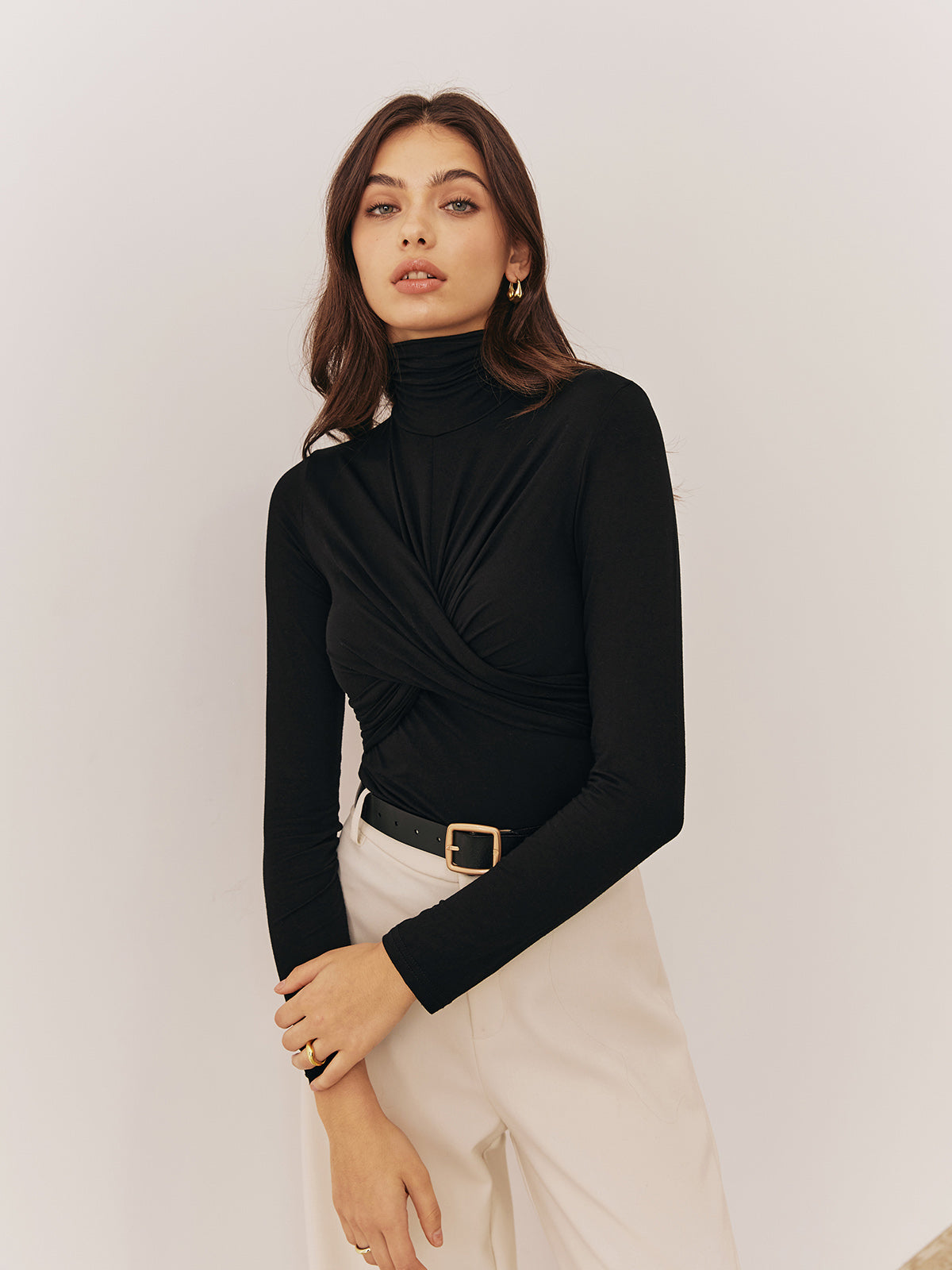 Sylvie - Black Turtleneck Top Elegant and Versatile for Any Occasion