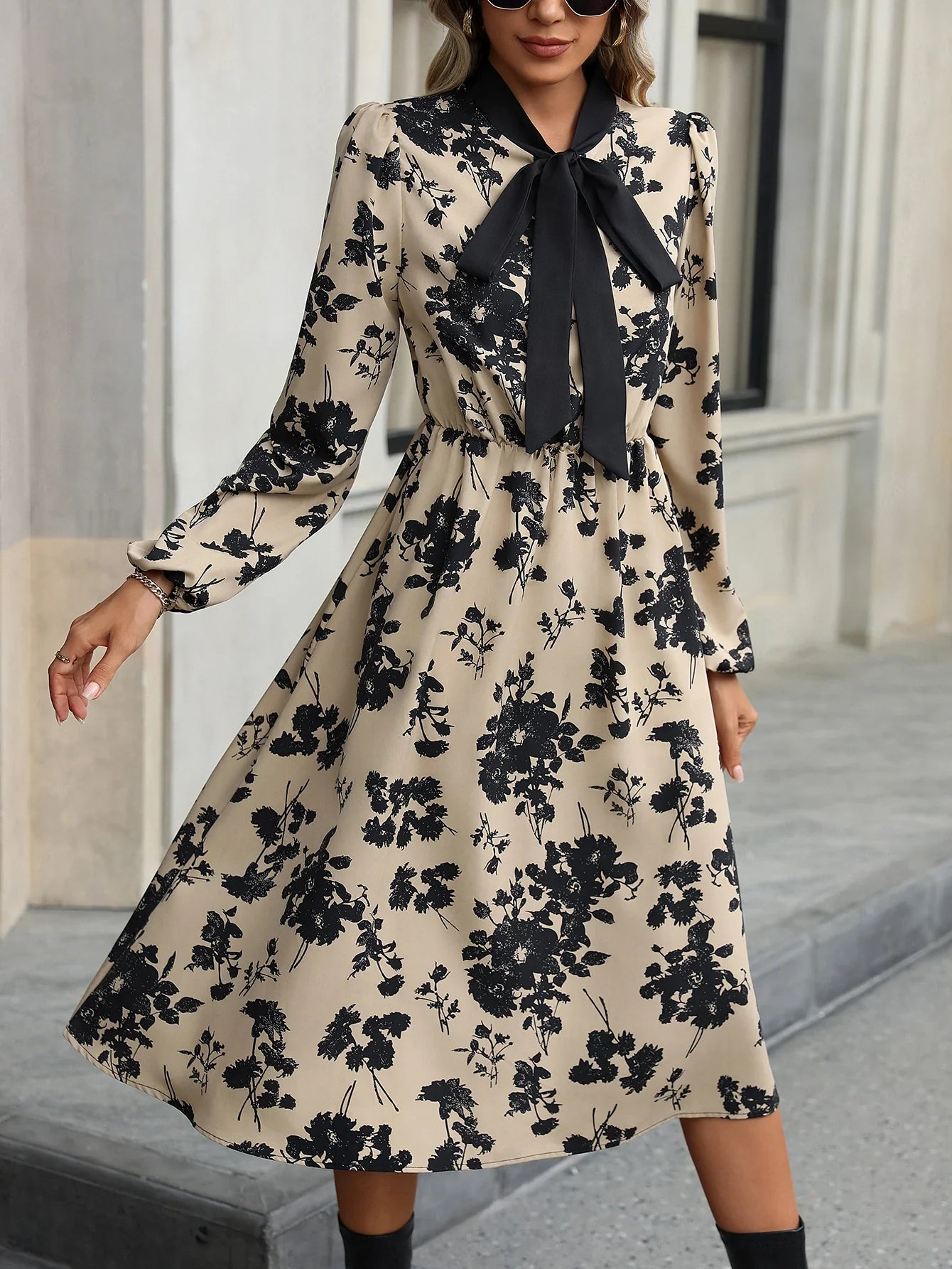 Lorraine - Bow-Tie Floral Print Dress Elegant and Timeless