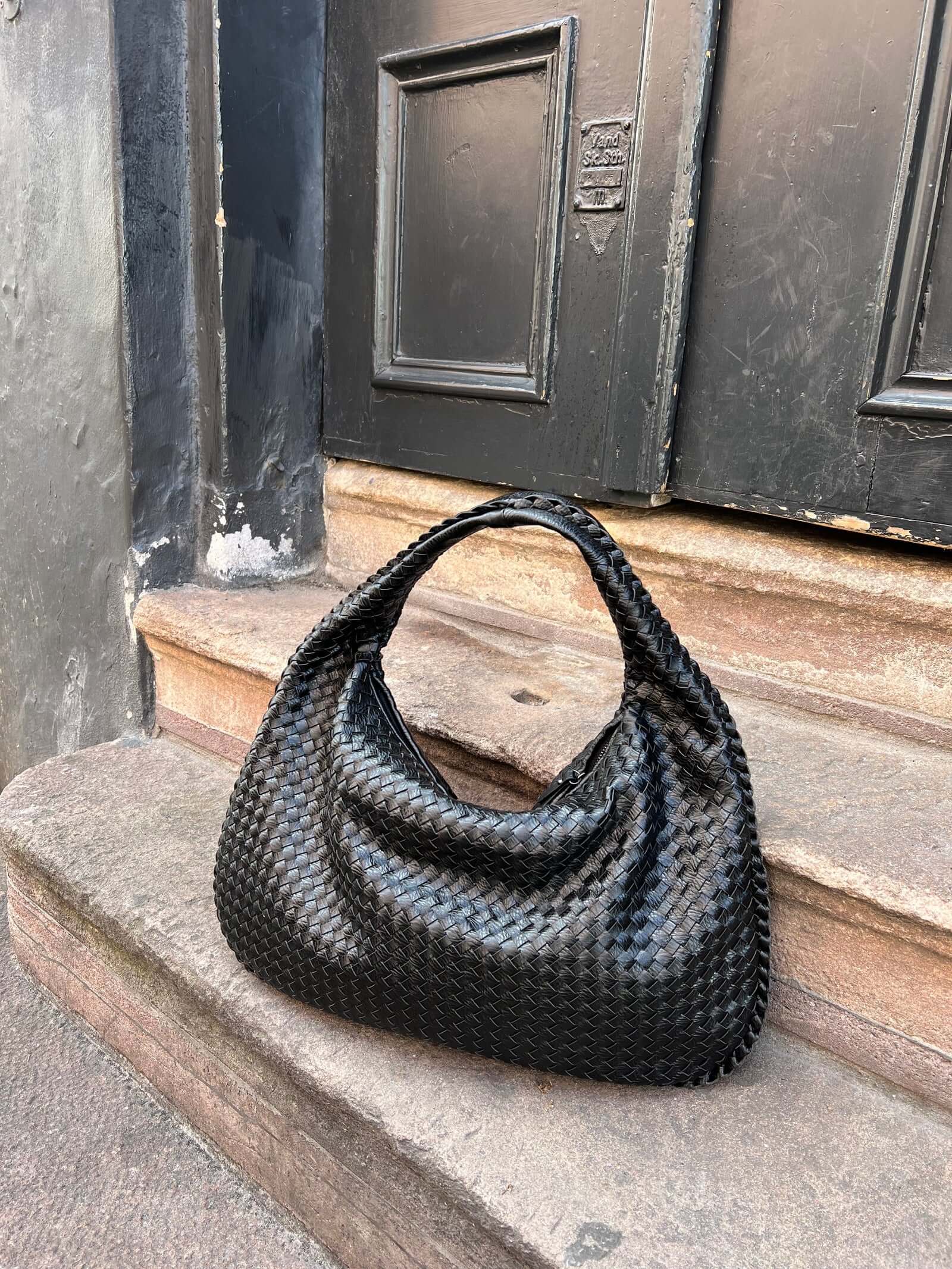 Arielle - Woven Shoulder Bag XL