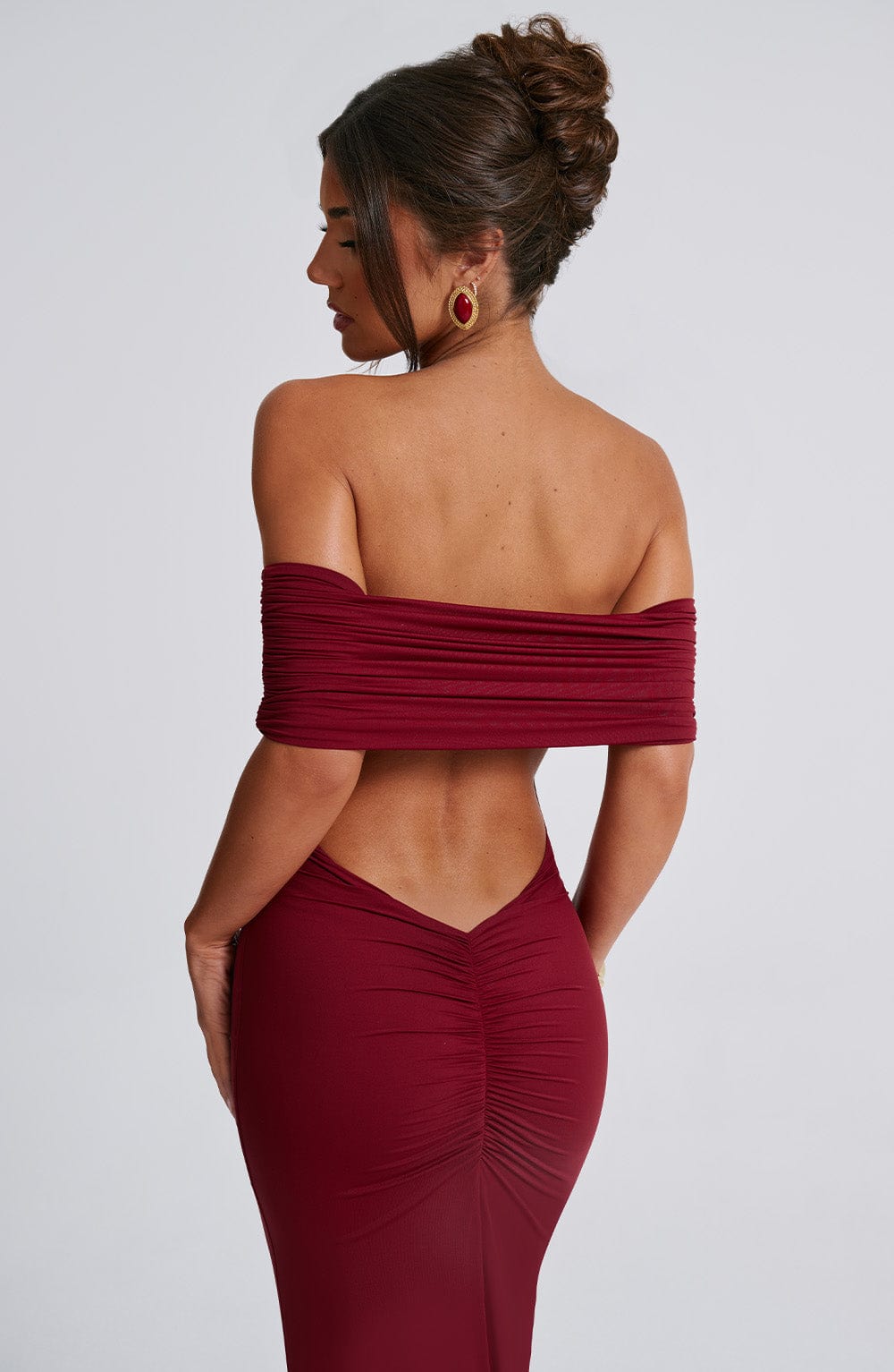 Serena - Elegant Backless Maxi Dress