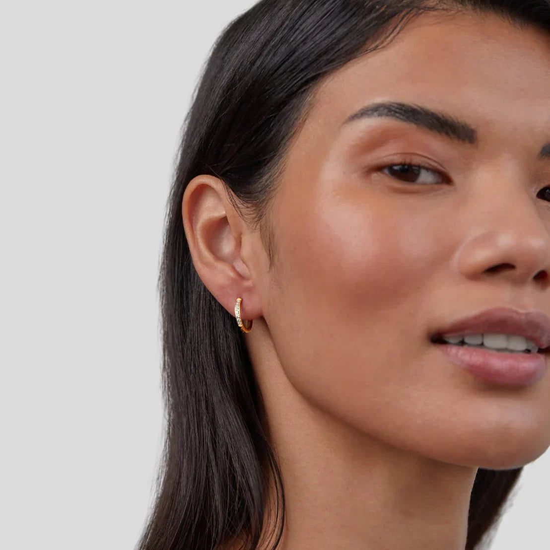 Isla - Classy Minimalist Hoop Earrings